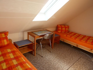 Schlafzimmer 2