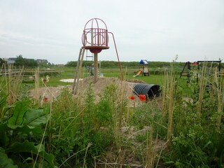 Großer Spielplatz 200 m entfernt