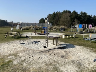 Spielplatz 200 m entfernt