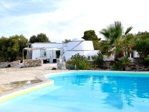 Holiday house Trullo con piscina a Ostuni - Carovigno - image1