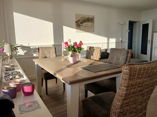 Genießen Sie den sonnigen Blick aufs Meer