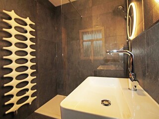 Duschbad im Erdgeschoss