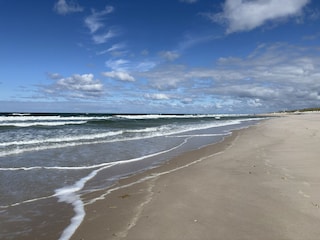 Der Strand und das Meer 400 m entfernt