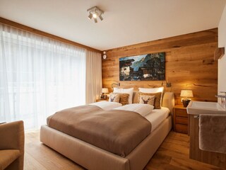 04. Bedroom
