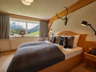 02. Bedroom