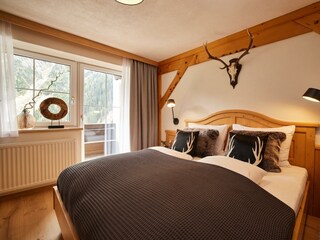 08. Bedroom