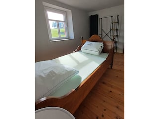 Schlafzimmer 3 (1. OG)