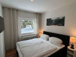 Schlafzimmer 1
