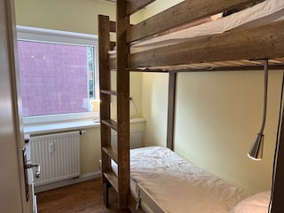 Schlafzimmer 2