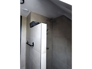 Badezimmer mit Einlaufdusche