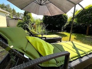 Sonnenliegen im Naturgarten