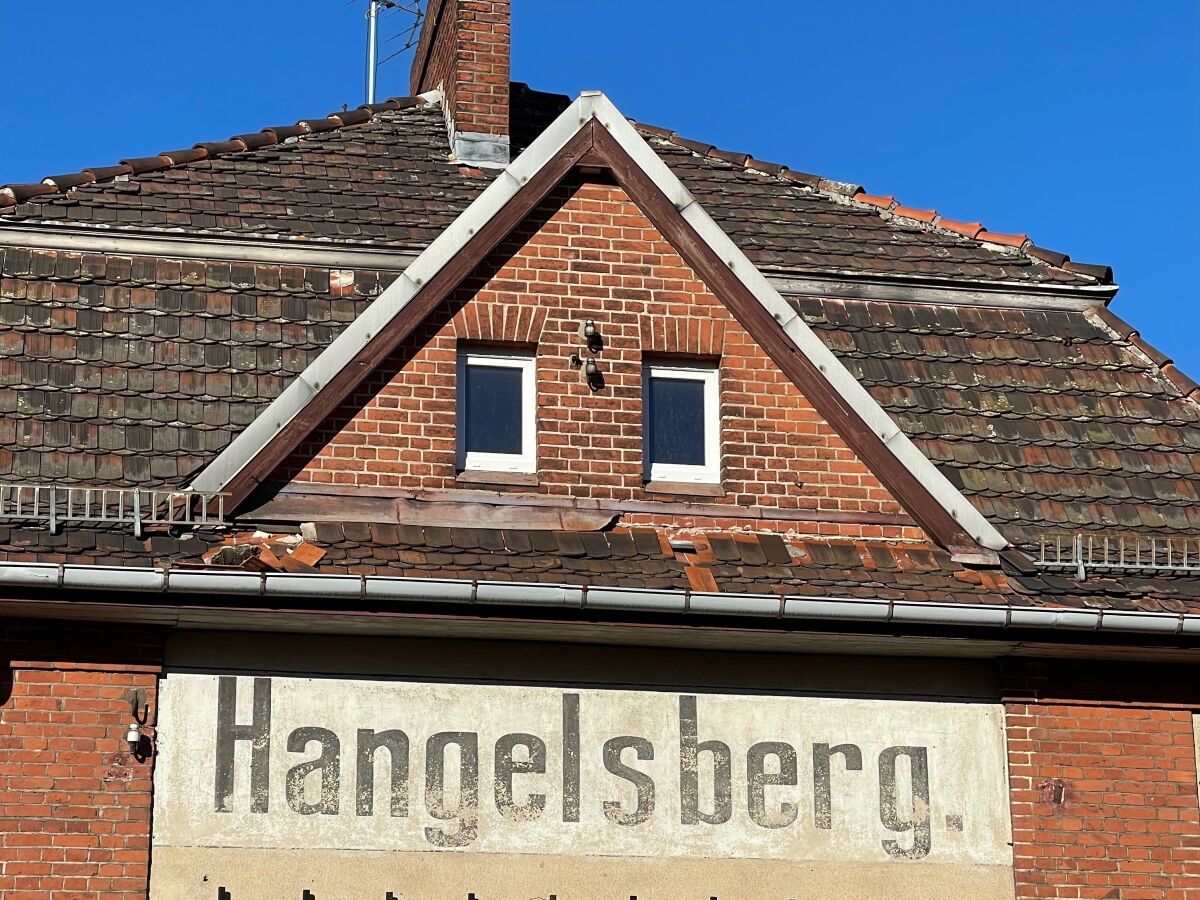 Haus am Anger-Bahnhof-Haus-Ort