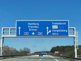 Haus am Anger-Autobahn-Abfahrt-Ort