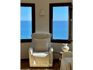 Wohnzimmer mit Meeresblick