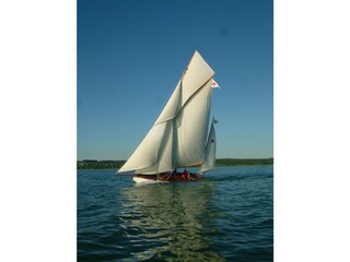 Yacht "Albatros"