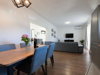 Apartment Nin Ausstattung 13