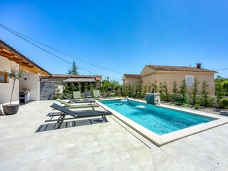 Villa Pićan Außenaufnahme 2