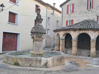 der alte Brunnen in Mollans