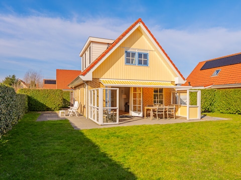 Casa per le vacanze De Zeemeeuw