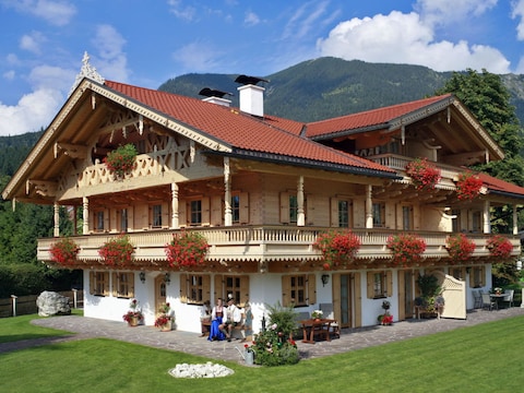 Ferienwohnung Alpspitz im Ferienhaus Grasegger