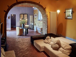 Farmhouse Capraia e Limite Features 12