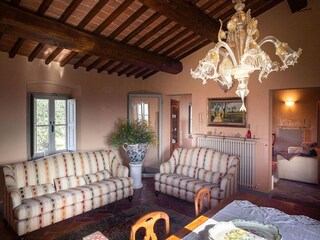 Farmhouse Capraia e Limite Features 16