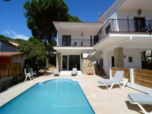 Villa Montgo for ten people with pool - L'Escala - image1