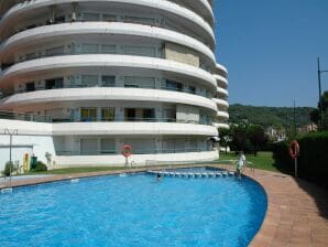 Apartment near town with 2 rooms