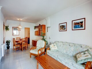 Apartment Roses Features 17