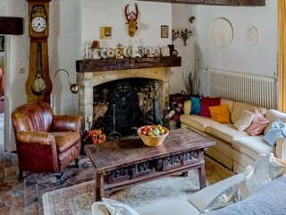 Schloss Lurcy-Lévis Ausstattung 24