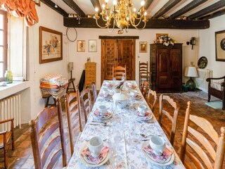 Schloss Lurcy-Lévis Ausstattung 25
