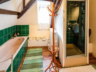 Castello Lurcy-Lévis Caratteristiche 13