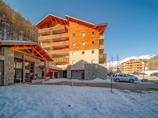 Apartment Uvernet-Fours Außenaufnahme 2