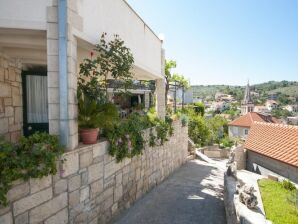 Two Bedroom Apartment with Terrace(A1)