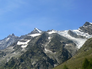 Chalet Saas-Grund Environment 14