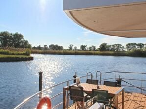 Hausboot in Ueckermünde