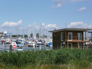 Vakantiehuis Woonboot in Kroeslin am Bodden - Kroslin - image1