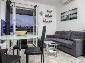 Apartment Mia - Two Bedroom Apartment with Balcony - Stobreč - image1