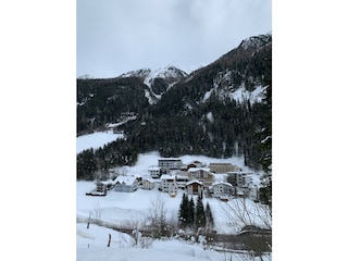 C7B2C793-A88F-4C61-B6BB-F8CEE51432C1