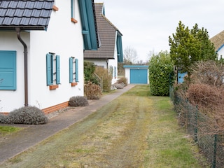 Zufahrt hinteres Haus