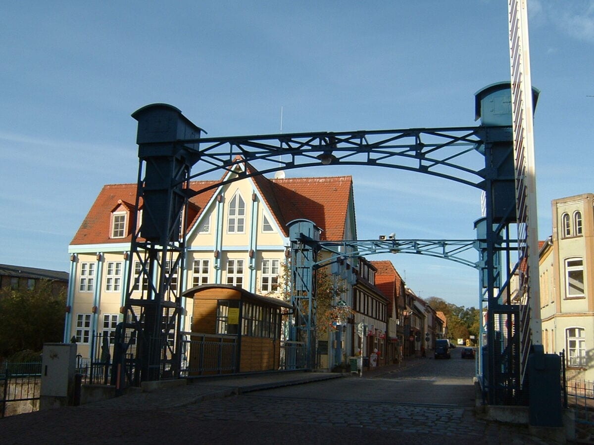 historische Hubbrücke über die Elde