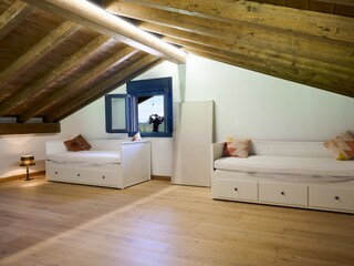 Villa Zeberio Features 22