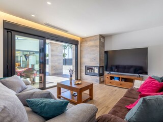 Villa Catral Features 27