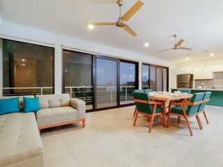 Apartment Welt Features 13