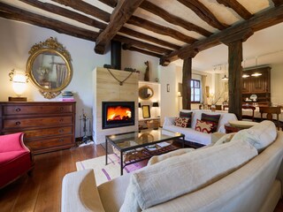 Villa Zeberio Features 13