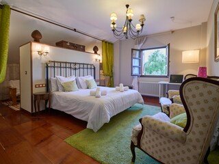 Villa Zeberio Features 19