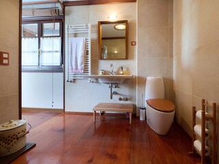 Villa Zeberio Features 24