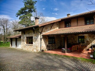 Villa Zeberio Environment 29