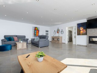 Villa Almoradi Features 18