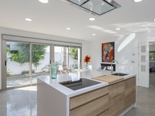 Villa Almoradi Features 23